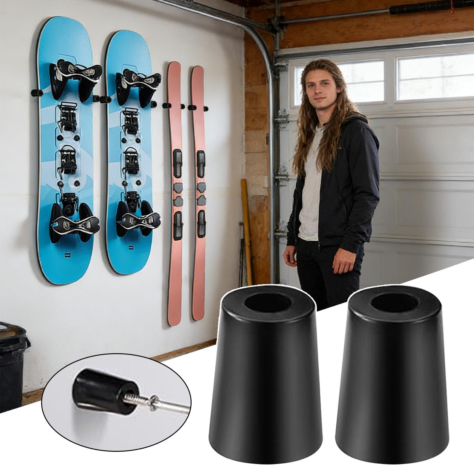 Sports Equipment Shop - رف حائط للتزلج، تخزين عمودي على
